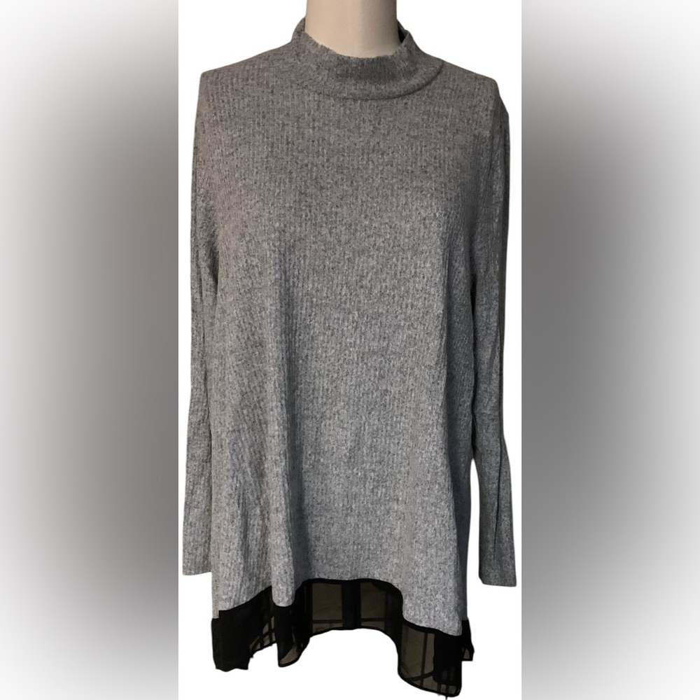 Style&co Petite PL Great Outdoors Deep Black Long Sleeve Top